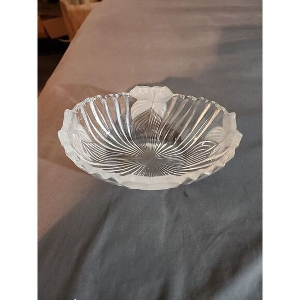 MIKASA Oval Crystal Candy Nut Dish Deep Cut Ridges Scalloped Rim Frosted Flowers